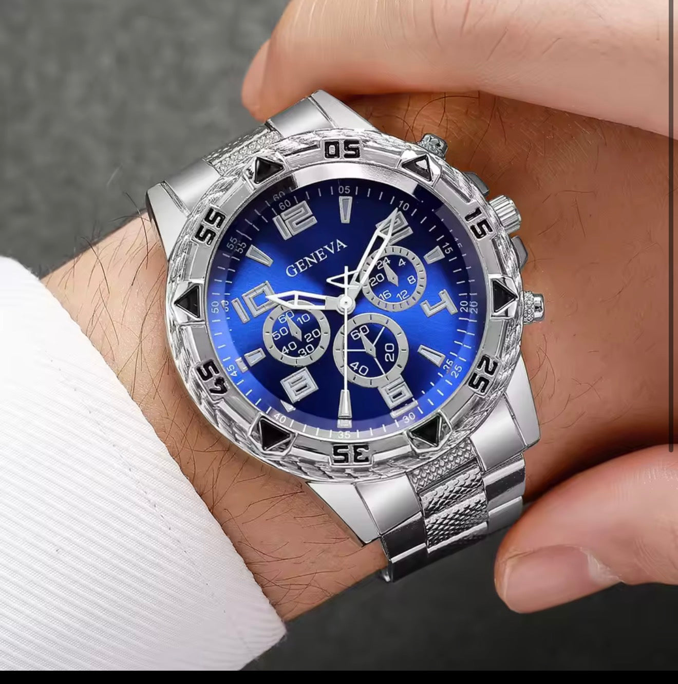 4pc High-End Luxury Watches Bundle – Elegant Bulk Timepiece Set (Gold, Silver & Black)